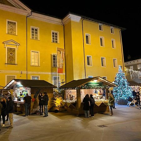 Mansarda Del Sole, Nel Cuore Di Аоста Экстерьер фото