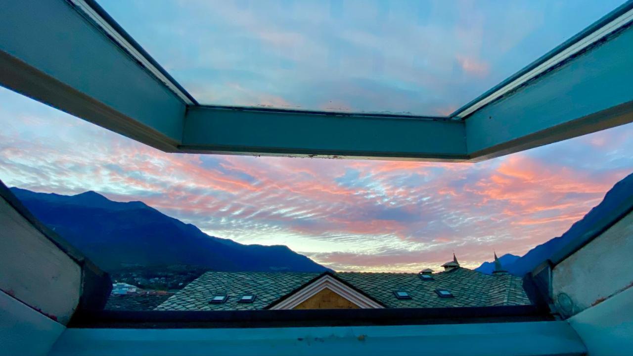 Mansarda Del Sole, Nel Cuore Di Аоста Экстерьер фото