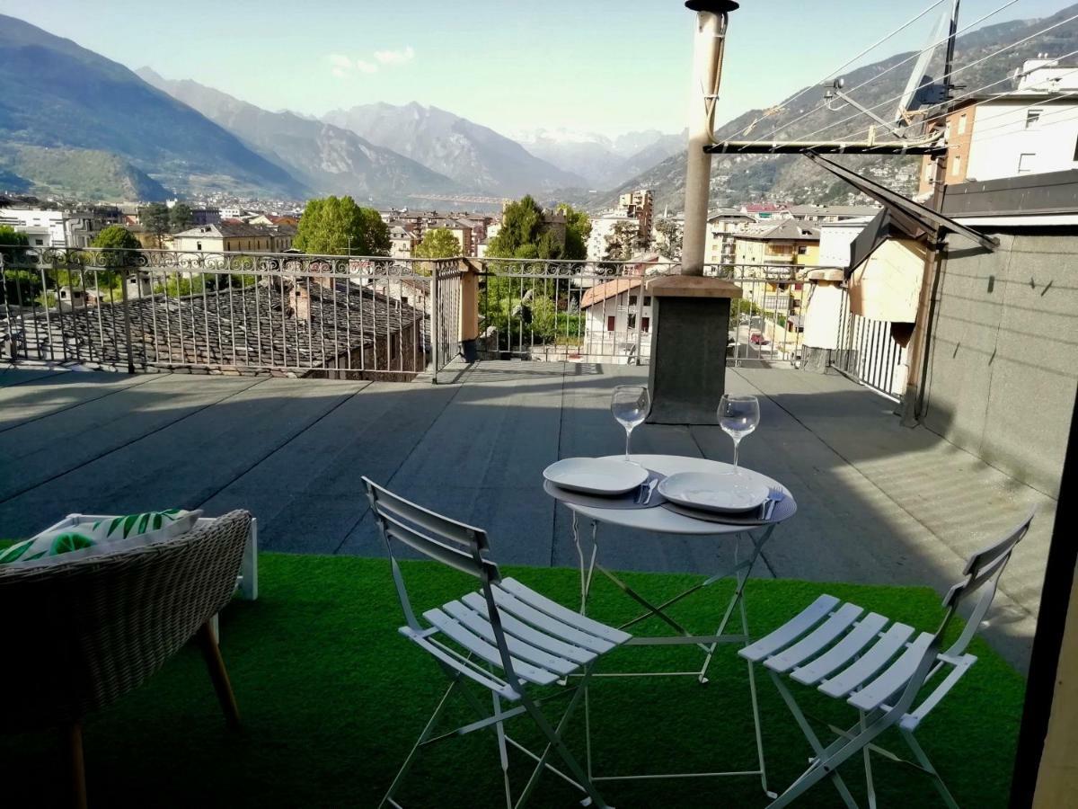 Mansarda Del Sole, Nel Cuore Di Аоста Экстерьер фото